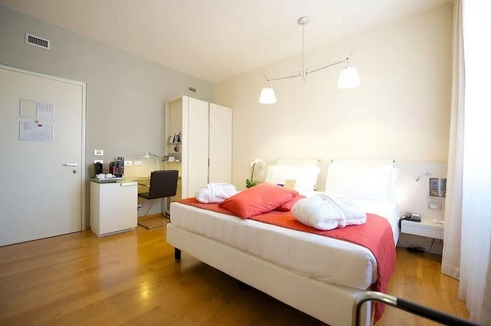 ****  Hotel Mercure Milano Solari İtalya