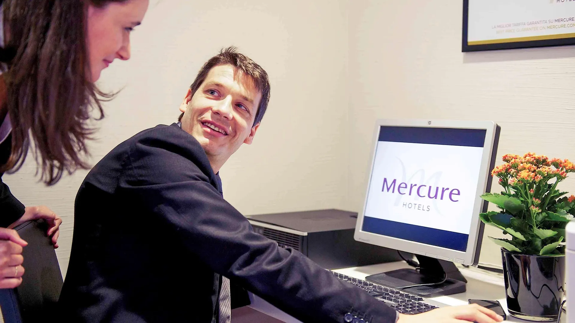 Hotel Mercure Milano Solari 4*, Milan