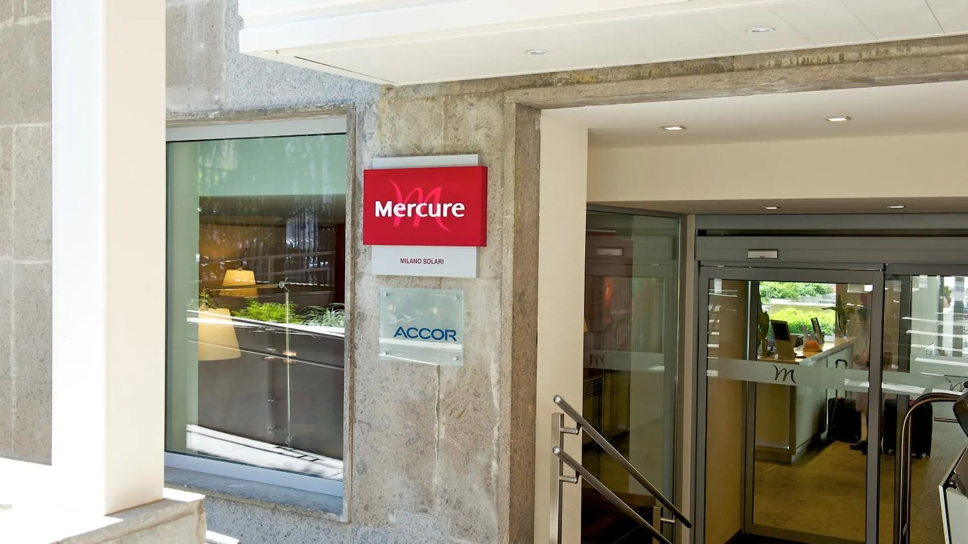 Hotel Mercure Milano Solari 4*, Milan