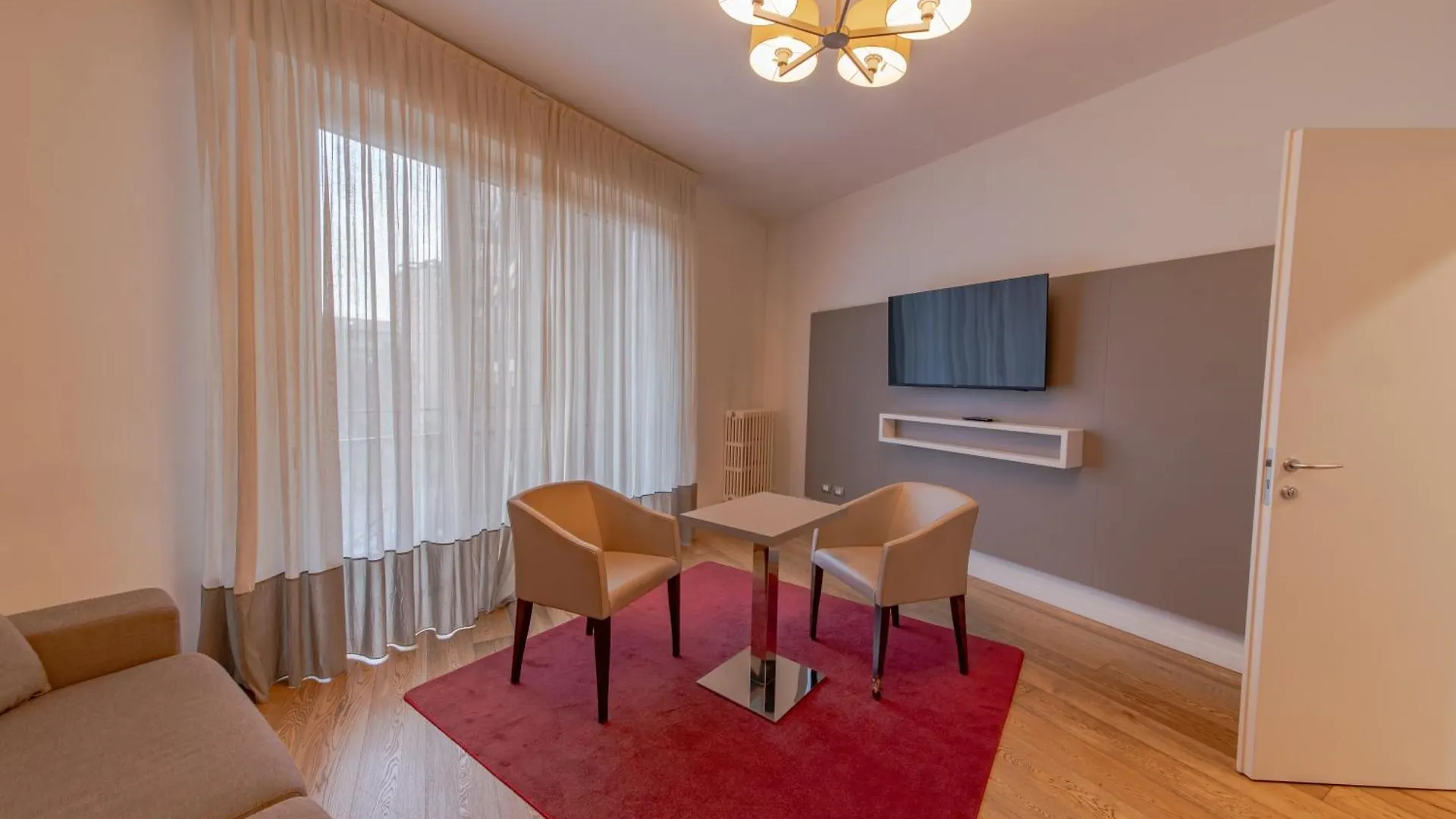 Hotel Mercure Milano Solari  Milan